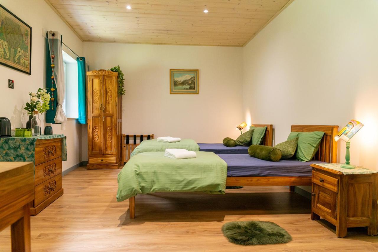 Sanskriti Hotel Scionzier ภายนอก รูปภาพ