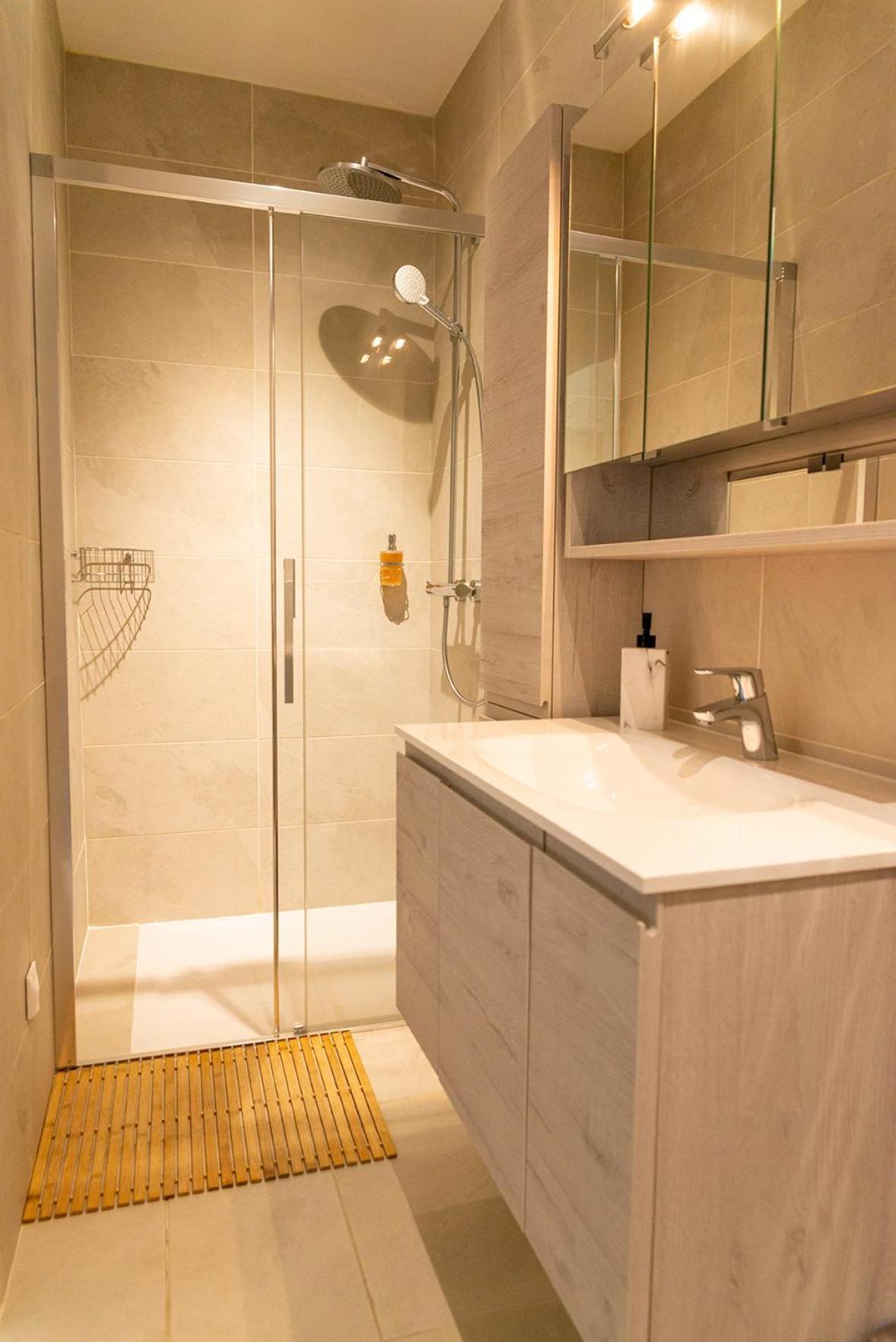 Sanskriti Hotel Scionzier ภายนอก รูปภาพ