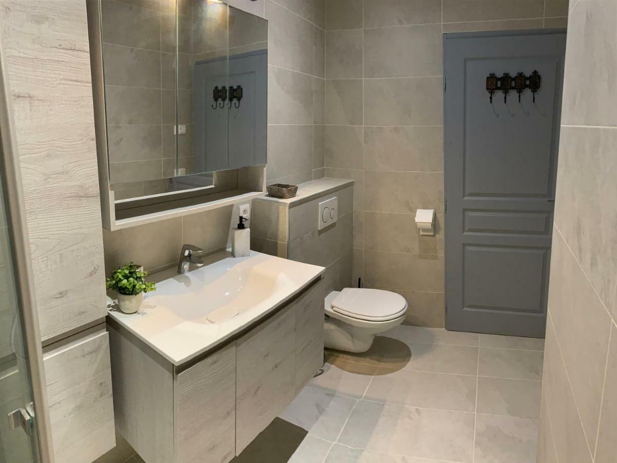 Sanskriti Hotel Scionzier ภายนอก รูปภาพ