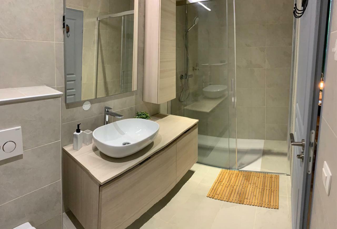 Sanskriti Hotel Scionzier ภายนอก รูปภาพ